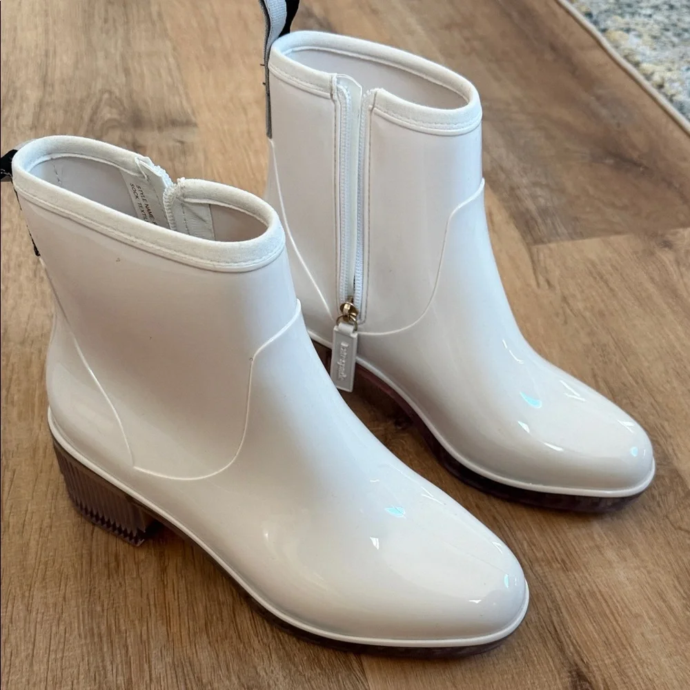 Kate Spade White Winter Boots - Picture 2 of 9
